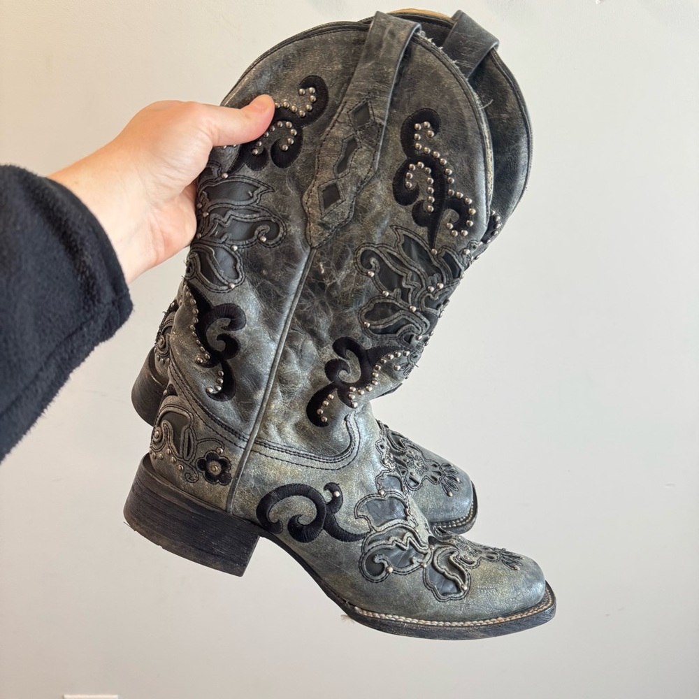 Corral Vintage A1130 Gray Black Studded Leather Cowboy Boots Size‎ 8.5